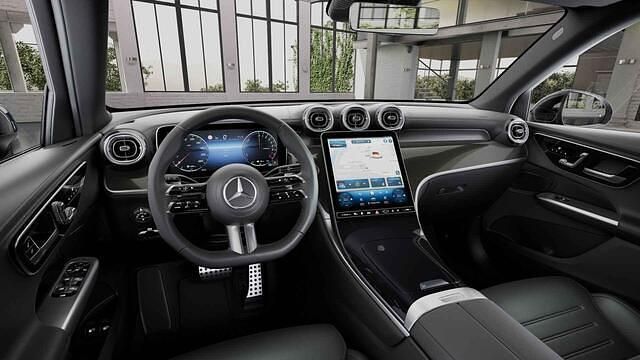 Nieuw Mercedes GLC300 Sport Edition 204 PK (150 kW) 2026 Zilver SUV