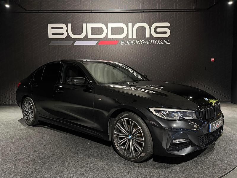 Occasion BMW 320e Efficient Dynamics 2022 Zwart (metallic) Sedan