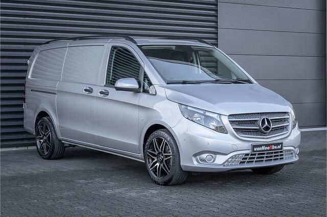 Occasion Mercedes Vito AMG 116 PK (85 kW) 2020 Zilver Van