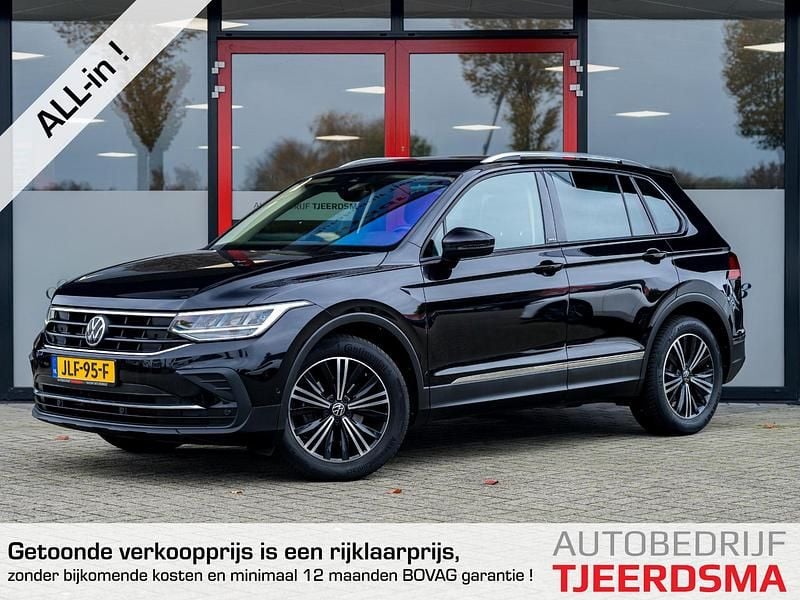 Zwart Occasion 2021 VW Tiguan United SUV | € 28.950 (Eerlijke prijs) - Afbeelding 1/4