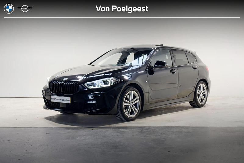 Occasion BMW 118 Executive 140 PK (102 kW) 2022 Zwart (metallic) Hatchback