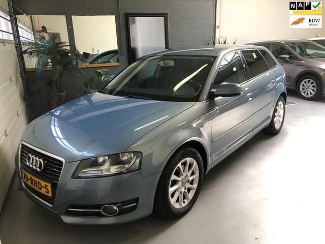Blauw Gebruikt 2011 Audi A3 Sportback Performance Hatchback | € 3.999 (Eerlijke prijs) - Afbeelding 1/4