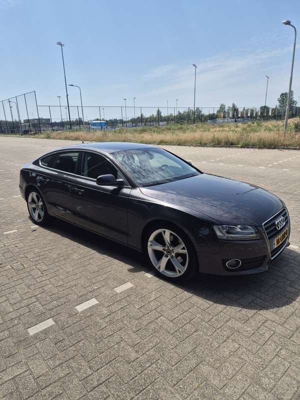 Grijs Gebruikt 2010 Audi A5 Proline Coupé | € 9.300 (Eerlijke prijs) - Afbeelding 1/4