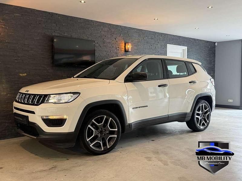 Wit Occasion 2018 Jeep Compass Sport SUV | € 14.250 (Goede deal) - Afbeelding 1/4