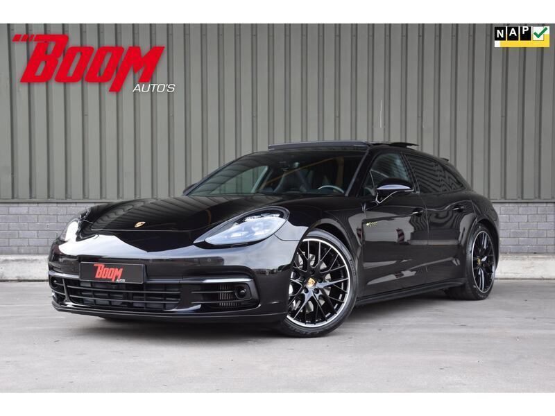 Zwart Gebruikt 2018 Porsche Panamera Sedan | € 63.945 (Super prijs) - Afbeelding 1/4