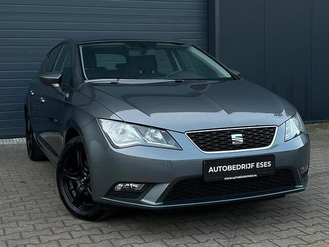 Occasion Seat Leon Business 105 PK (77 kW) 2014 Grijs Hatchback