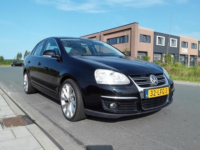 Occasion VW Jetta Comfortline 160 PK (117 kW) 2010 Zwart Sedan