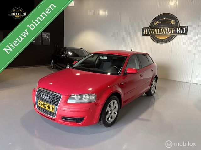 Rood Gebruikt 2005 Audi A3 Sportback Hatchback | € 1.499 - Afbeelding 1/4