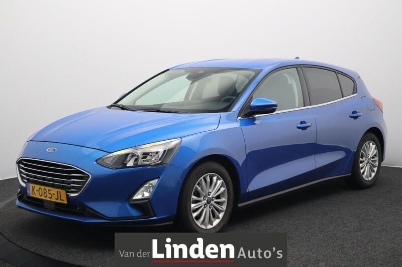 Blauw Gebruikt 2021 Ford Focus Business Edition Hatchback | € 19.950 (Eerlijke prijs) - Afbeelding 1/4