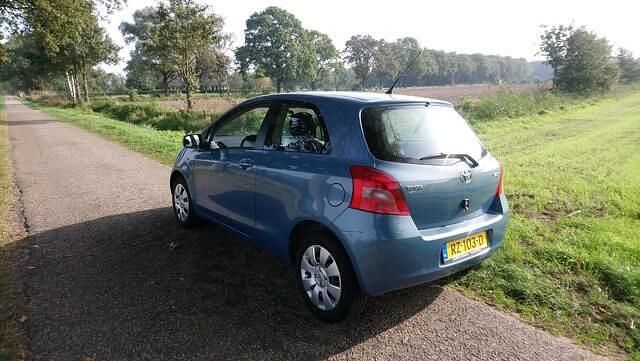 Occasion Toyota Yaris 69 PK (50 kW) 2006 Blauw (metallic) Hatchback