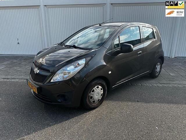 Bruin Gebruikt 2012 Chevrolet Spark LS Hatchback | € 2.350 (Eerlijke prijs) - Afbeelding 1/4