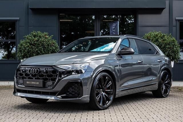 Grijs Nieuw 2025 Audi Q8 Competition SUV | € 129.500 (Iets duurder) - Afbeelding 1/4