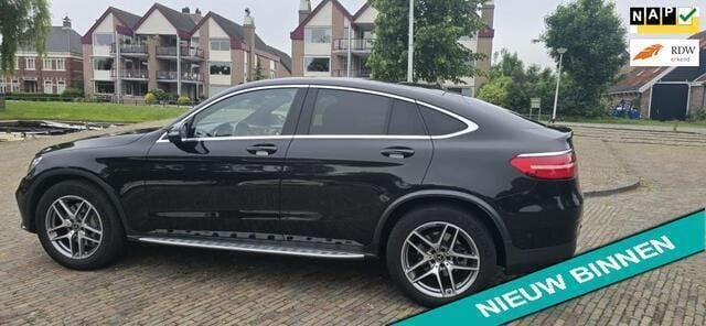 Zwart Occasion 2018 Mercedes GLC250 Coupé | € 32.500 (Super prijs) - Afbeelding 1/4