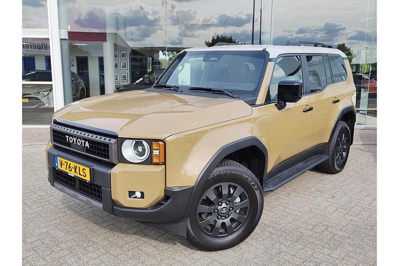 Geel Gebruikt 2024 Toyota Land Cruiser Edition SUV | € 84.069 - Afbeelding 1/1
