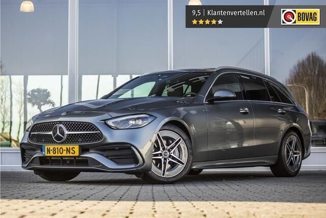 Grijs, metallic lak Gebruikt 2021 Mercedes C200 AMG line Stationwagen | € 34.850 (Eerlijke prijs) - Afbeelding 1/4