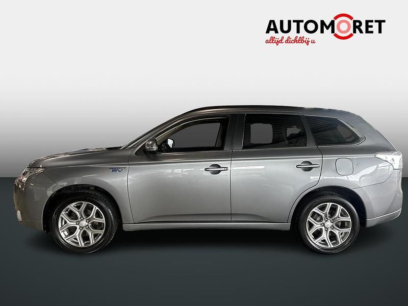 Suv Gebruikt 2014 Mitsubishi Outlander P-HEV Instyle SUV | € 11.950 (Duur) - Afbeelding 1/4