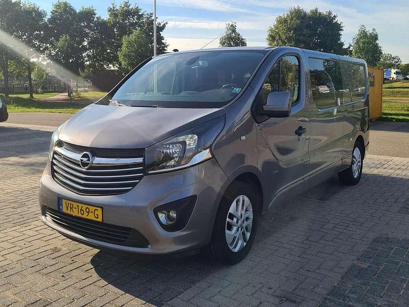 Grijs Gebruikt 2015 Opel Vivaro Van | € 9.300 (Iets duurder) - Afbeelding 1/4