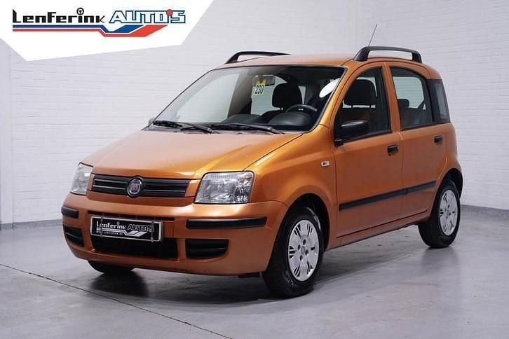 Oranje Occasion 2009 Fiat Sedici SUV | € 2.495 (Goede deal) - Afbeelding 1/4