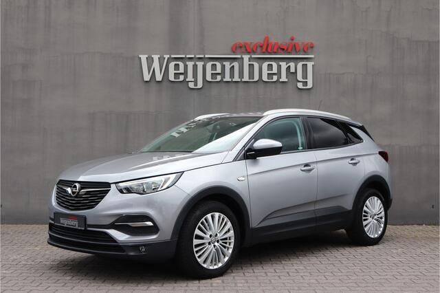 Grijs Gebruikt 2017 Opel Grandland X Innovation SUV | € 11.900 (Eerlijke prijs) - Afbeelding 1/4