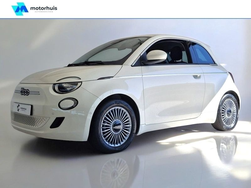 Wit Nieuw 2025 Fiat 500e Hatchback | € 29.245 (Goede deal) - Afbeelding 1/4