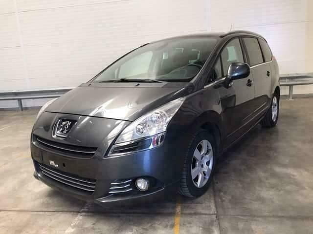 Zwart Gebruikt 2013 Peugeot 5008 MPV | € 7.950 - Afbeelding 1/4