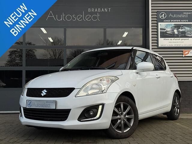 Wit Occasion 2016 Suzuki Swift Style Hatchback | € 8.490 (Eerlijke prijs) - Afbeelding 1/4