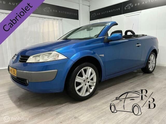 Blauw, metallic lak Gebruikt 2005 Renault Mégane Cabriolet Luxe Cabriolet | € 2.199 (Iets duurder) - Afbeelding 1/4