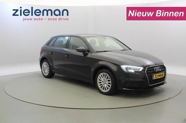 Zwart Gebruikt 2018 Audi A3 Hatchback | € 16.345 (Goede deal) - Afbeelding 1/4