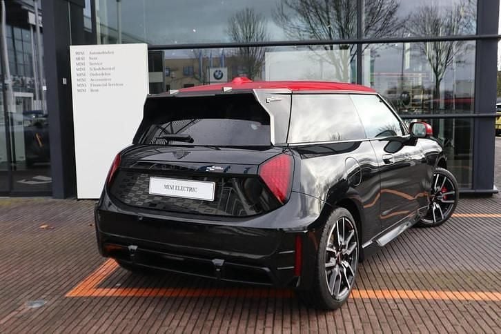 Occasion Mini Cooper 189 kW (258 PK) 2025 Zwart Hatchback