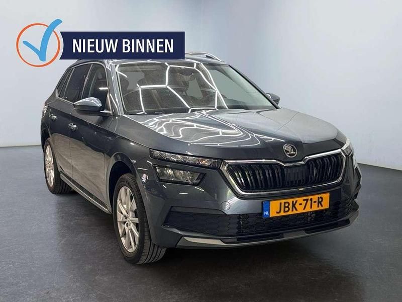 Grijs Gebruikt 2020 Skoda Kamiq Style SUV | € 20.750 (Eerlijke prijs) - Afbeelding 1/4