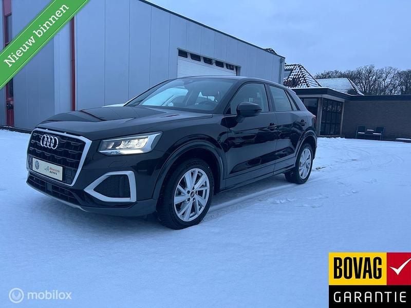 Zwart Occasion 2023 Audi Q2 S-Line SUV | € 27.450 (Goede deal) - Afbeelding 1/4