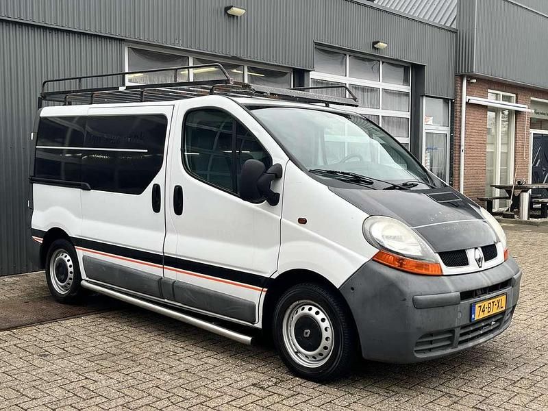 Wit Gebruikt 2005 Renault Trafic MPV | € 1.950 (Super prijs) - Afbeelding 1/4