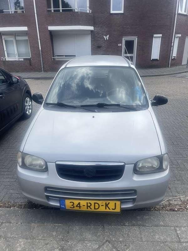 Grijs Gebruikt 2005 Suzuki Alto GLX Hatchback | € 1.234 (Eerlijke prijs) - Afbeelding 1/4