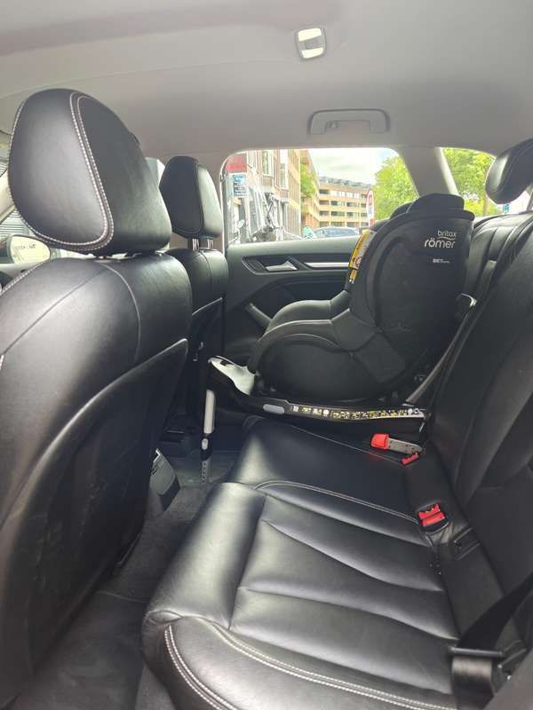 Zwart Gebruikt 2013 Audi A3 Hatchback | € 10.750 (Eerlijke prijs) - Afbeelding 1/4