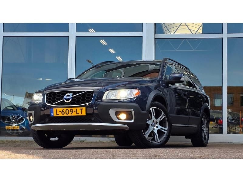 Blauw, metallic lak Gebruikt 2012 Volvo XC70 Momentum SUV | € 14.744 - Afbeelding 1/3