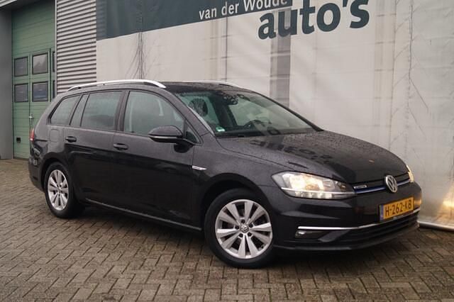 Occasion VW Golf VIII Comfortline 131 PK (96 kW) 2020 Zwart Stationwagen