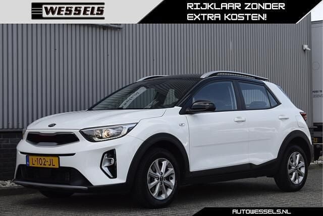Wit Gebruikt 2021 Kia Stonic SUV | € 15.950 (Goede deal) - Afbeelding 1/4