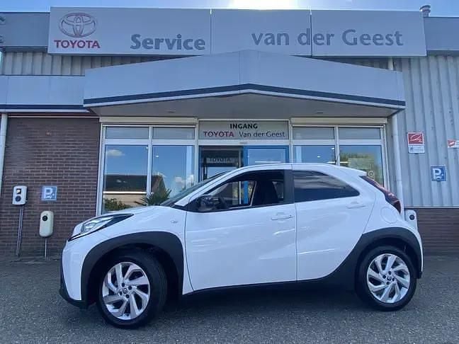 Gebruikt 2024 Toyota Aygo Hatchback | € 18.150 (Goede deal) - Afbeelding 1/4