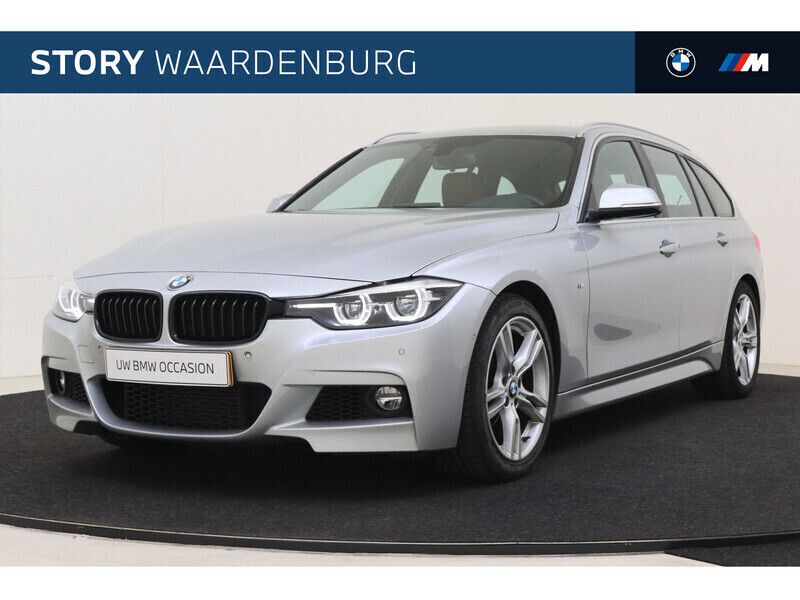 Zilver Gebruikt 2019 BMW 318 Executive Stationwagen | € 24.950 (Iets duurder) - Afbeelding 1/4