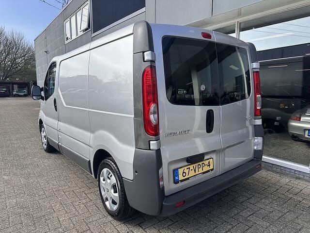 Occasion Renault Trafic 90 PK (66 kW) 2008 Grijs (metallic) MPV