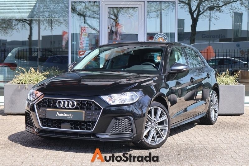 Zwart, metallic lak Gebruikt 2019 Audi A1 Sportback Hatchback | € 19.900 (Eerlijke prijs) - Afbeelding 1/4