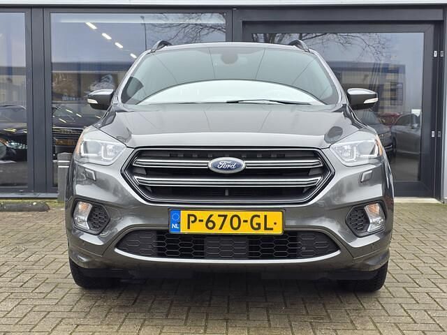 Occasion Ford Kuga ST-Line 150 PK (110 kW) 2017 Grijs (metallic) SUV