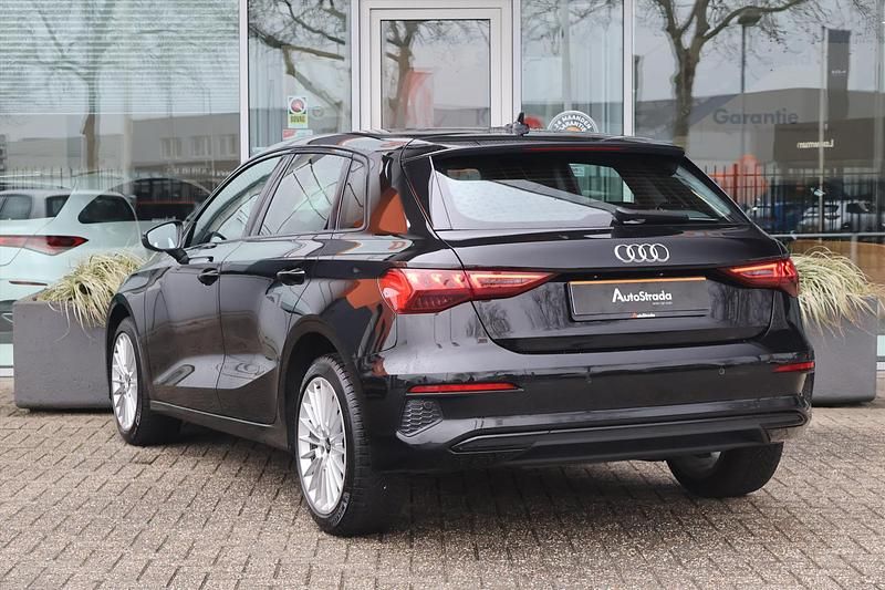 Occasion Audi A3 Sportback e-tron Business 110 PK (80 kW) 2022 Zwart Hatchback