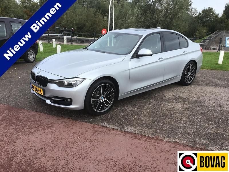 Grijs Gebruikt 2016 BMW 320 Executive Hatchback | € 16.950 (Super prijs) - Afbeelding 1/4