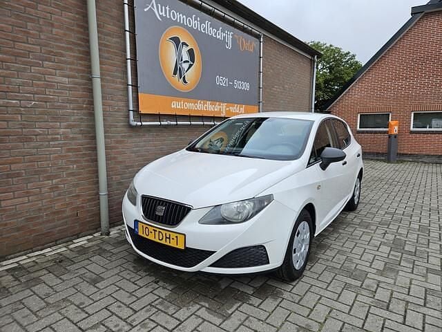 Wit Gebruikt 2012 Seat Ibiza Hatchback | € 6.995 (Eerlijke prijs) - Afbeelding 1/4