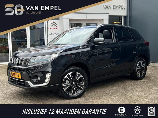 Zwart Gebruikt 2023 Suzuki Vitara Style SUV | € 29.400 (Eerlijke prijs) - Afbeelding 1/4