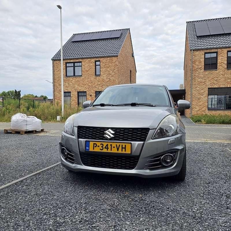 Gebruikt 2014 Suzuki Swift Sport Sedan | € 10.000 (Iets duurder) - Afbeelding 1/4