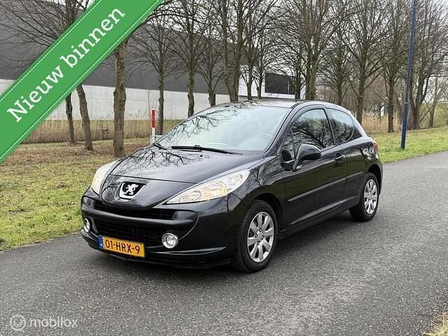 Zwart Occasion 2009 Peugeot 207 Hatchback | € 2.699 (Eerlijke prijs) - Afbeelding 1/4