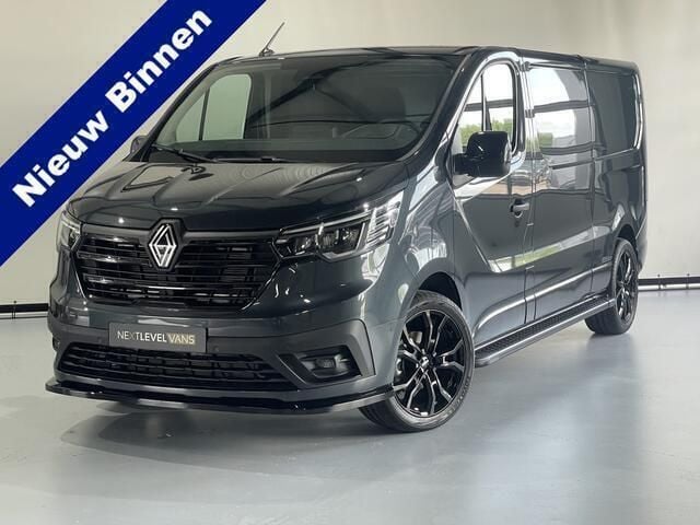 Grijs Nieuw 2024 Renault Trafic Van | € 35.900 - Afbeelding 1/4