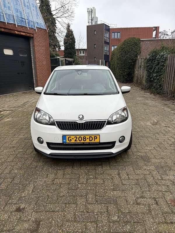 Wit Occasion 2013 Skoda Citigo Monte Carlo Hatchback | € 4.800 (Goede deal) - Afbeelding 1/4